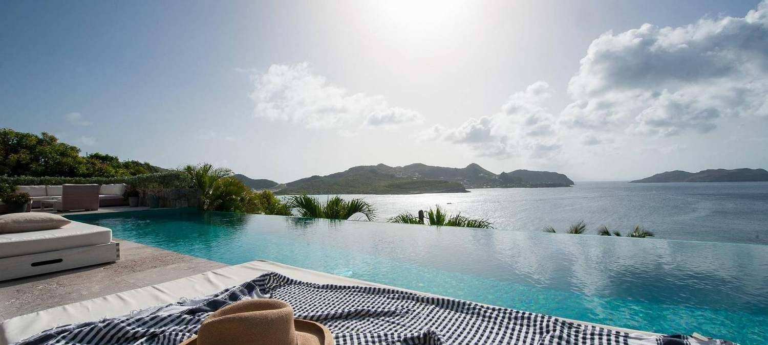 Luxury villa terrace and pool overlooking the sea